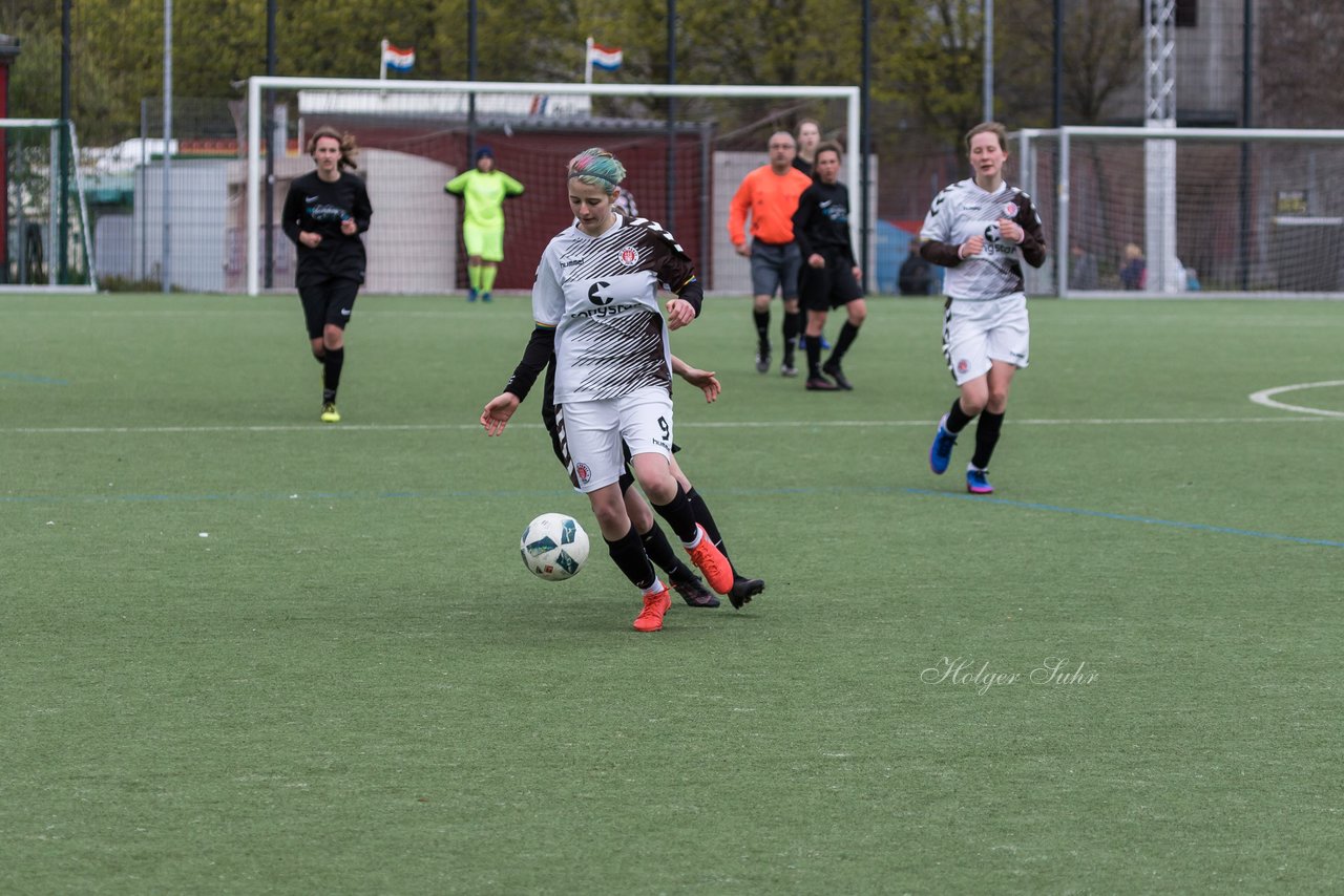 Bild 222 - B-Juniorinnen St.Pauli - C-Juniorinnen SV Steinhorst : Ergebnis: 1:2